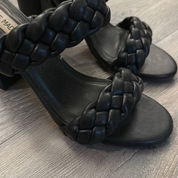 STEVE MADDEN EUC black block braided heel sandals - Picture 2 of 4